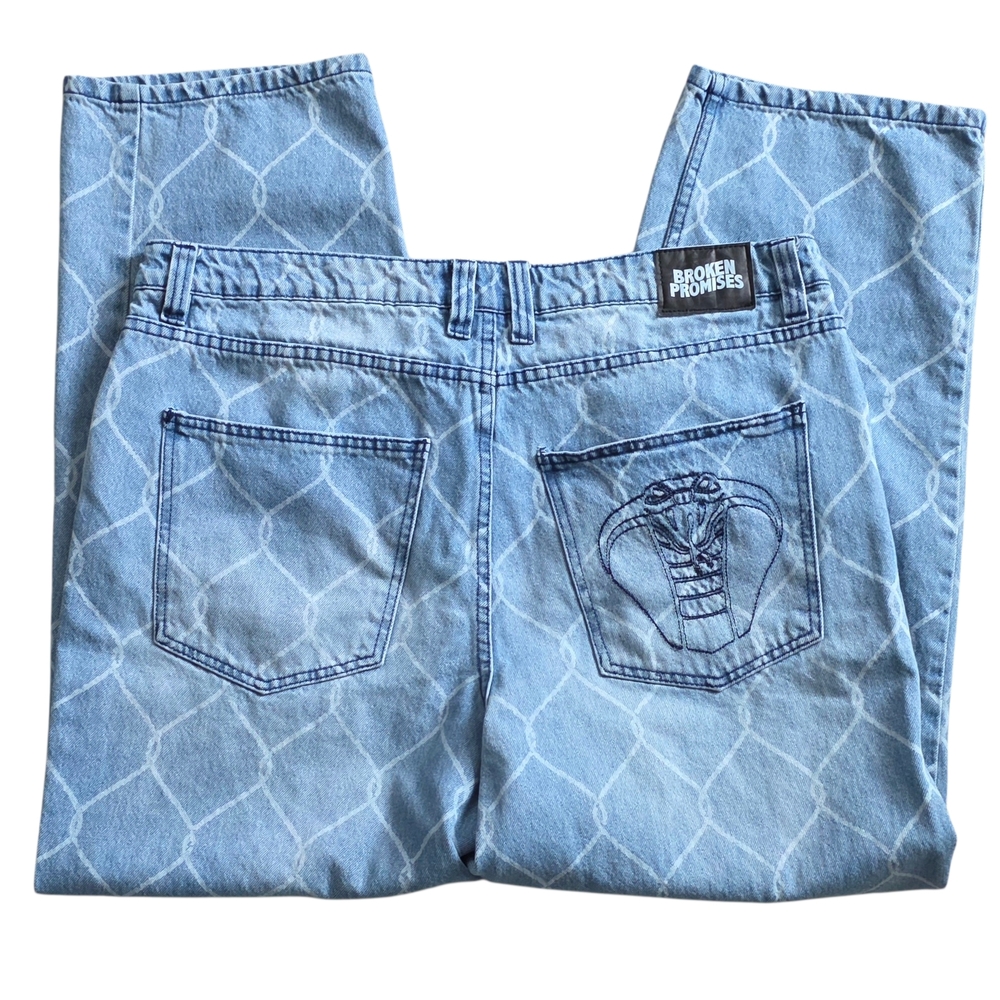 Broken Promises Size 38 Chain Link Cobra Embroidered Jeans